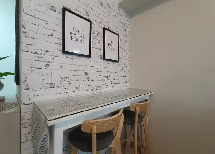 Modern Cozy 1 Bedroom Unit In With Netflix And Wifi Cebu